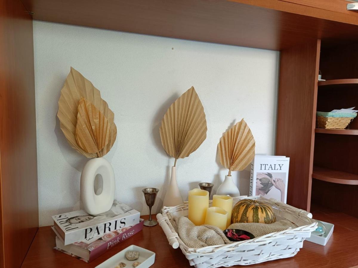 Domus De Mare Apartment Кала Гононе Екстериор снимка