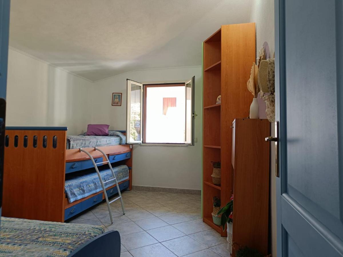 Domus De Mare Apartment Кала Гононе Екстериор снимка