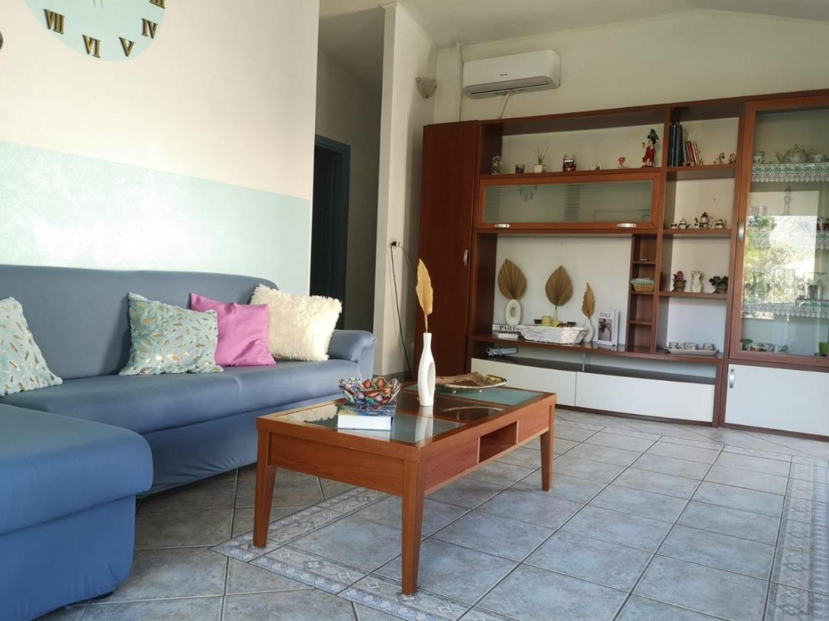 Domus De Mare Apartment Кала Гононе Екстериор снимка