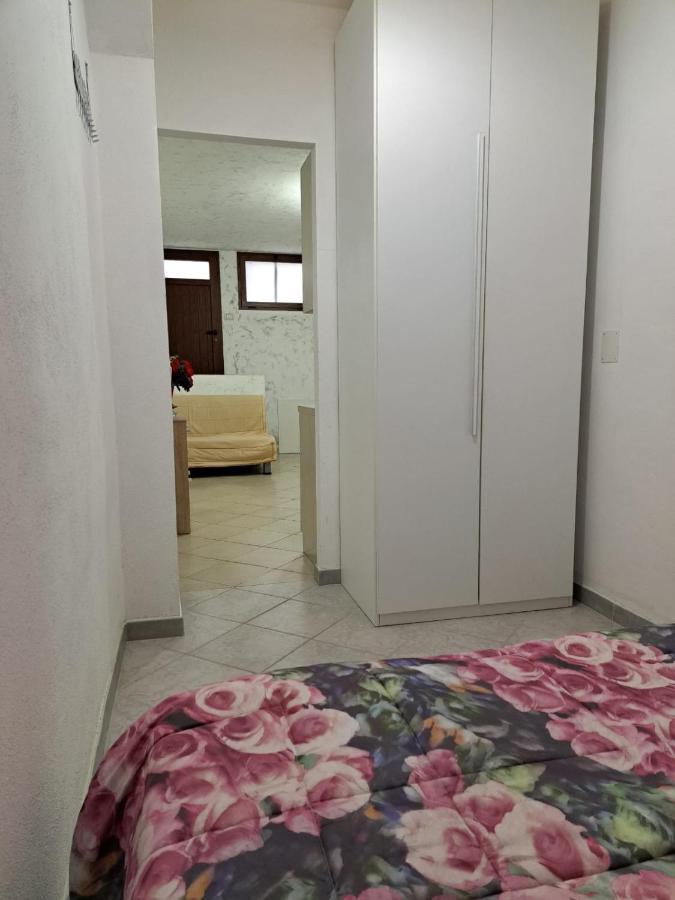 Domus De Mare Apartment Кала Гононе Екстериор снимка