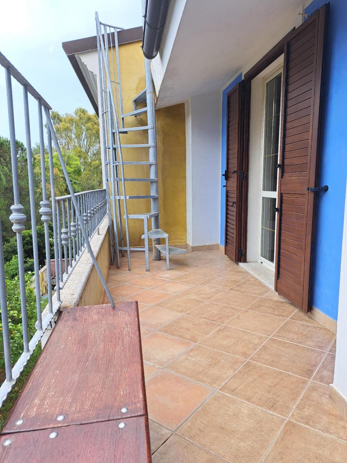 Domus De Mare Apartment Кала Гононе Екстериор снимка