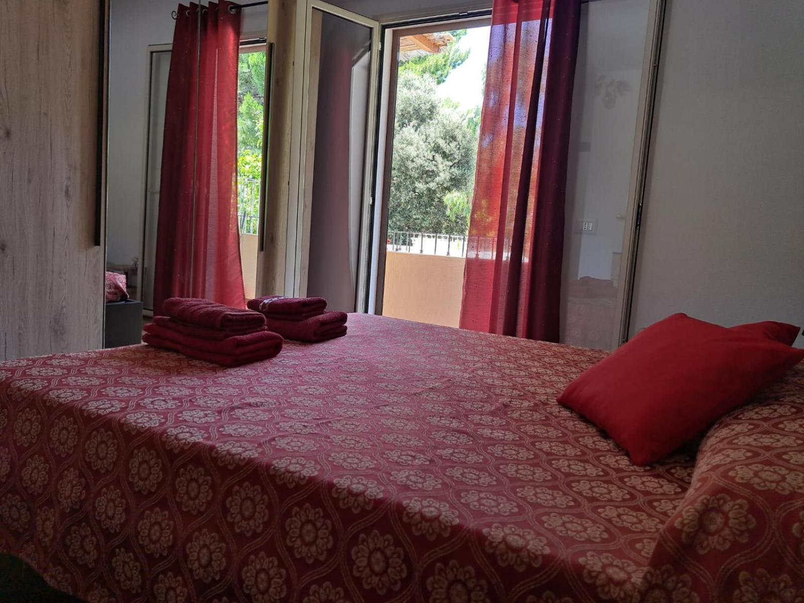 Domus De Mare Apartment Кала Гононе Екстериор снимка