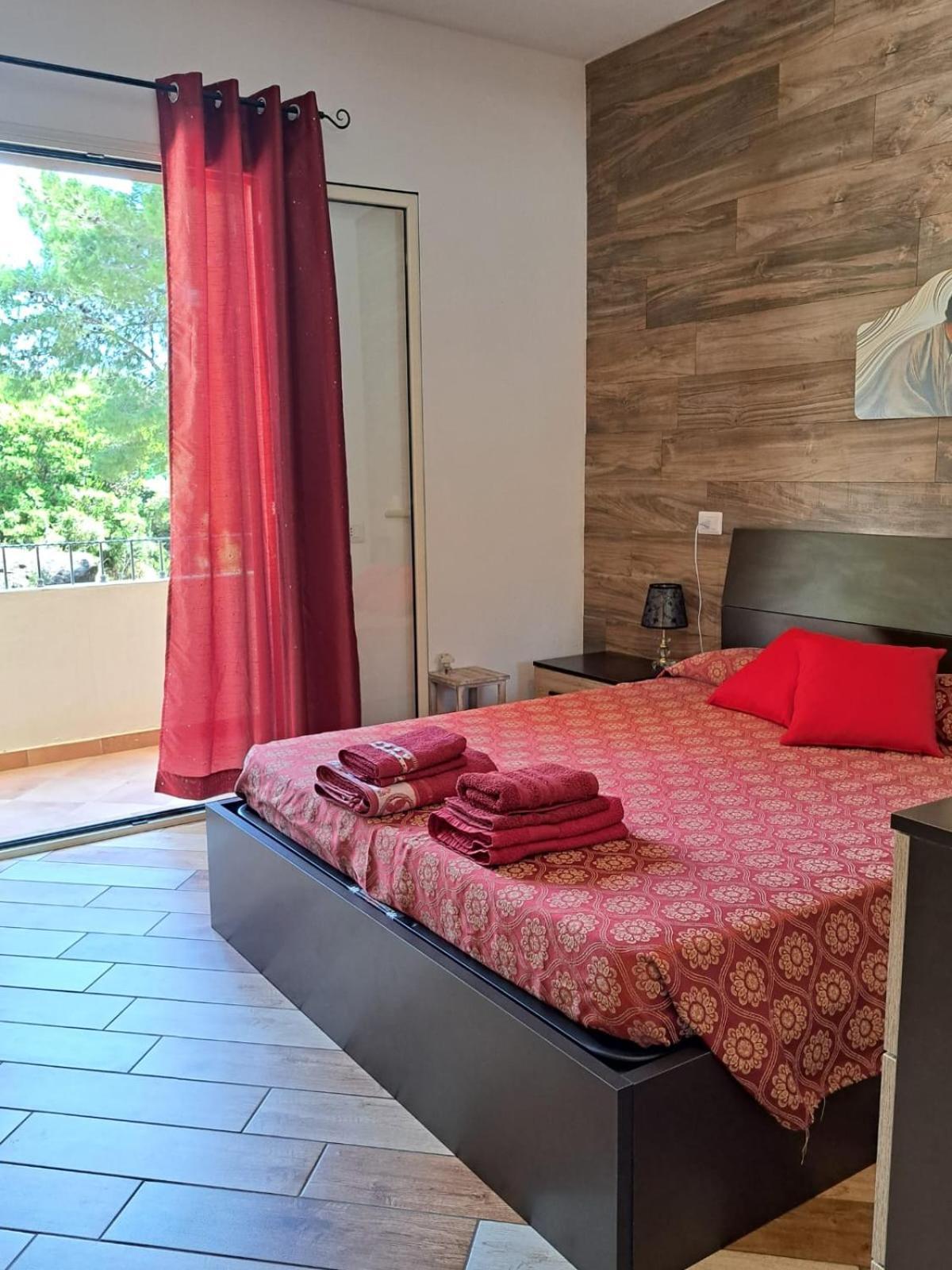 Domus De Mare Apartment Кала Гононе Екстериор снимка