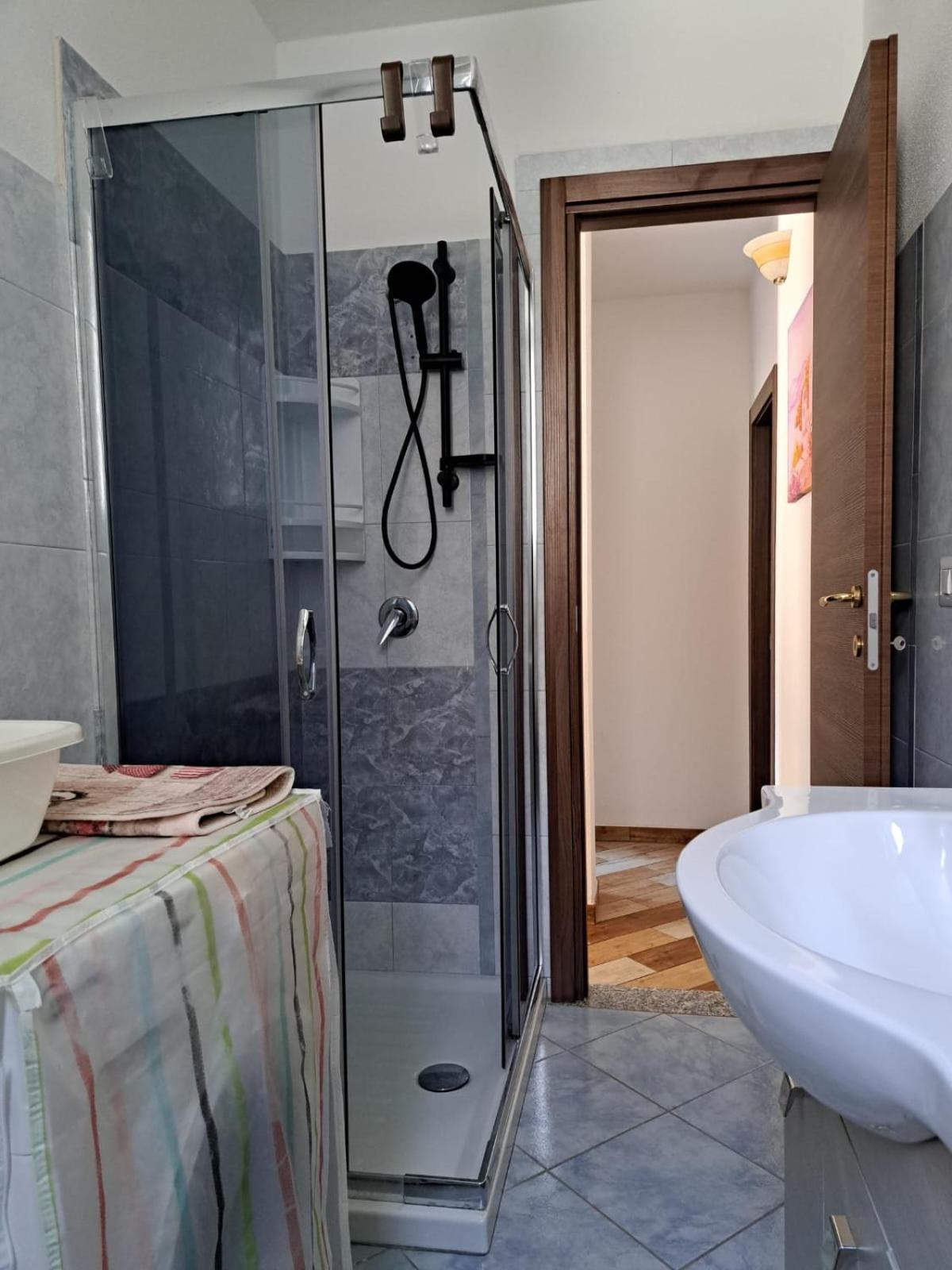Domus De Mare Apartment Кала Гононе Екстериор снимка